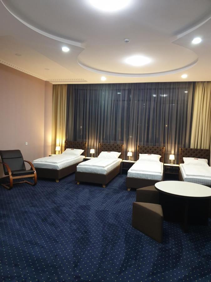 Lex Trend Hotel Irpin Bagian luar foto