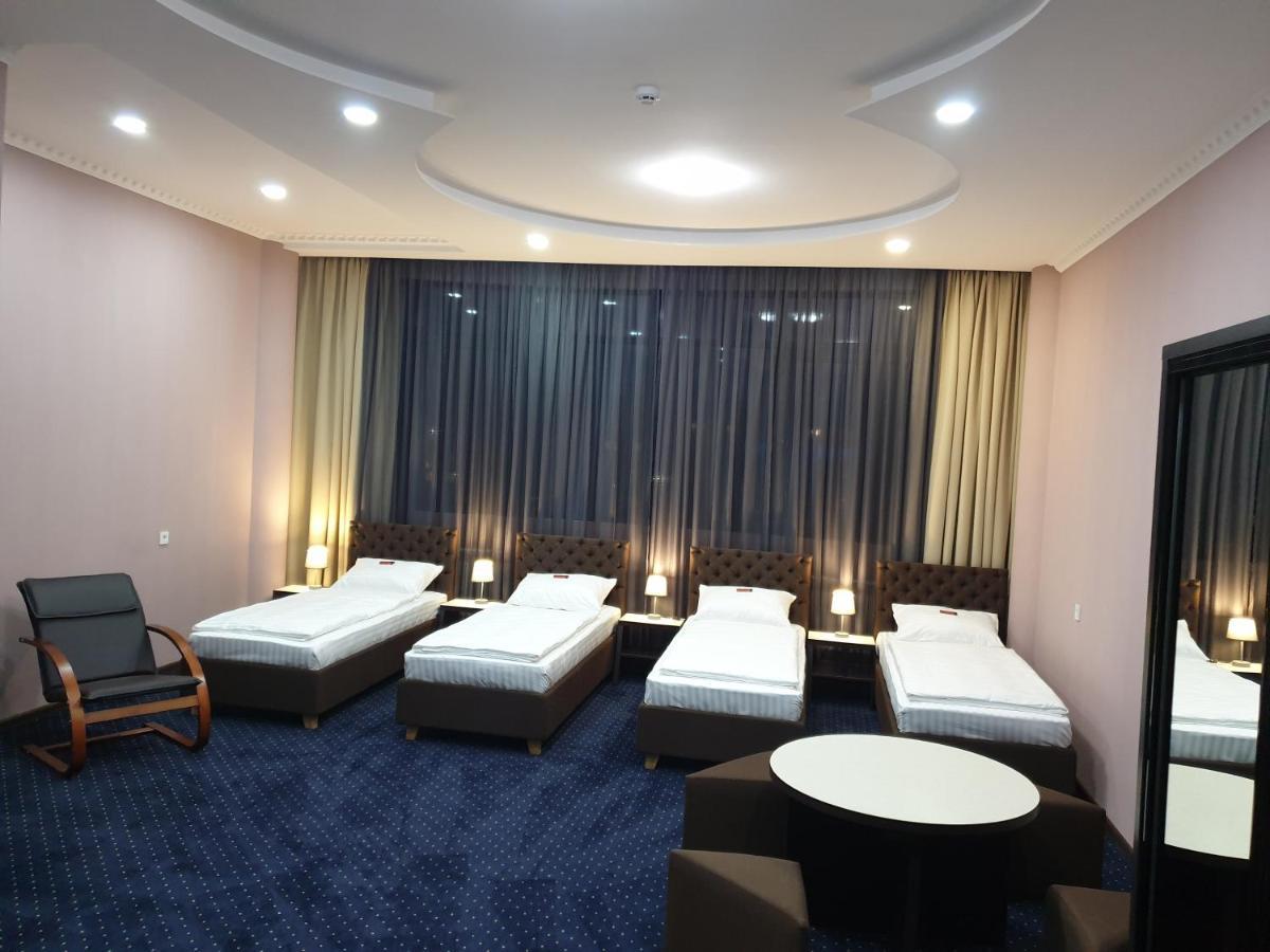 Lex Trend Hotel Irpin Bagian luar foto